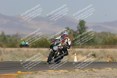 media/Sep-30-2023-SoCal Trackdays (Sat) [[636657bffb]]/Turn 4 (945am)/